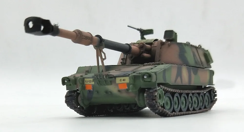 

1:72 M109A2 palatine self propelled tank model camouflage painting