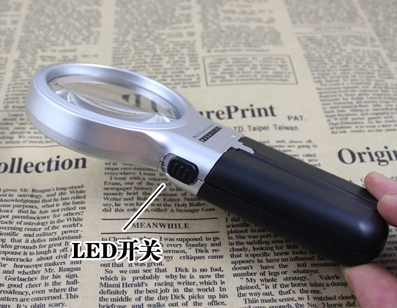 Handheld Magnifier With LED Light 3X Foldable Magnifying Glass With Holder Reading Magnifier Lamp Multifunctional Jewelry Loupe