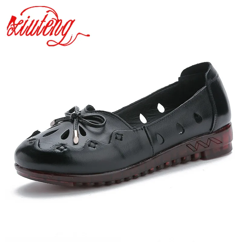 

Xiuteng 2019 News pring Leather Hollow Flat Shoes Comfortable Soft Bottom Mother Shoes For Summer Ballet Flats