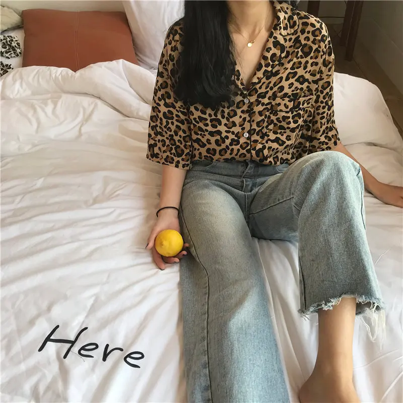 Hzirip الحلو قصيرة الأكمام ليوبارد رقيقة أنيقة أزرار فضفاضة بسيطة كل مباراة شحن عارضة الطازجة الإناث أنيق قميص 2 الألوان