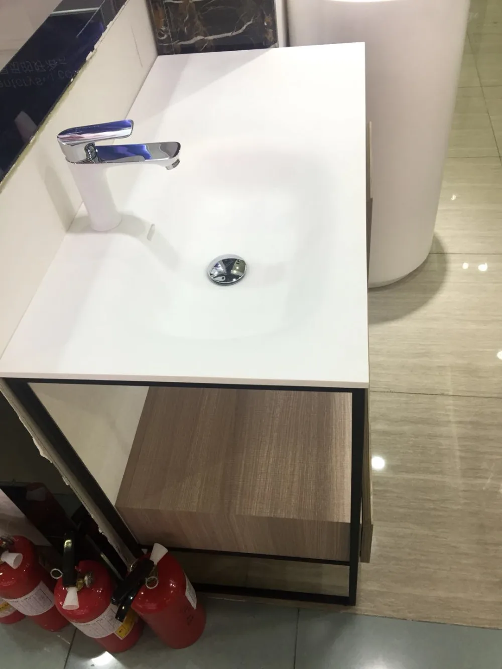 900 مللي متر الطابق شنت سطح صلب أكريليك الغرور البلوط خزانة حمام مرحاض مات الأبيض بالوعة 20000-0