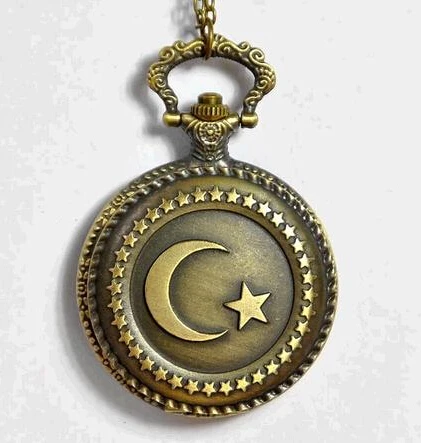 

Antique Bronze Muslim Turkish Flag Moon Star Circle Quartz Pocket Watch Necklace Mosque Clock Pendant With Chain Men Women Gift