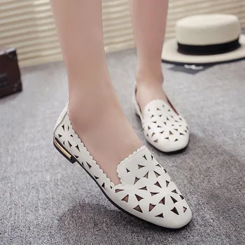 

Women Hollow Out Flat Shoes Casual Loafers Female Fashion Sandals Round Toe Slip On Moccasins Breathable Comfort Ladies Shoes
