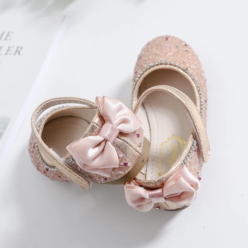 SKHEK/детская обувь сезон: весна-лето без каблука обувь для девочек кожаные туфли с пайетками Мода принцесса детская обувь для танцев Desing лук