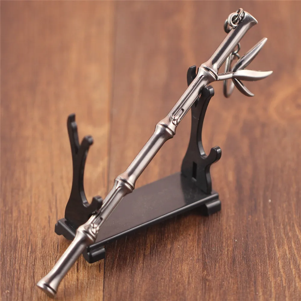 

2015 Vintage League of Legends keychain Lol Quick Scout Teemo Weapons Surrounding Bamboo Props Model Pendant Jewelry llaveros