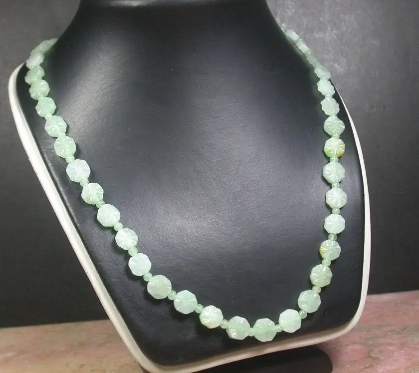 

1437 Natural A JADE JADEITE Bead 8 Eight Diagram Necklace 21 inches