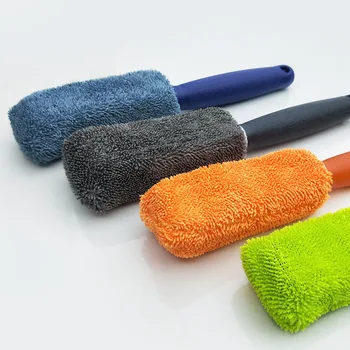 

1Pc Microfiber Car Wheel Rim Brush Long Handle for Truck Motorcycle Car Tire Engine Washing Tool Detailing Cleaner(Random Color)