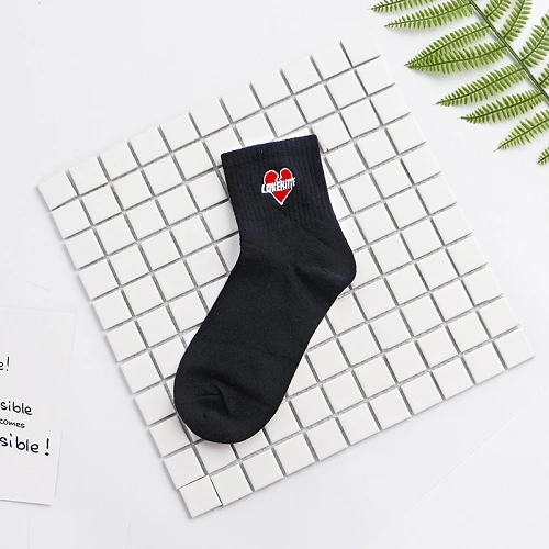Новые весенне-летние парные носки с героями мультфильмов забавные женские хлопковые носки с вышивкой в виде сердца Симпсона Модные Повседневные носки хараюку женские носки - Цвет: Heart