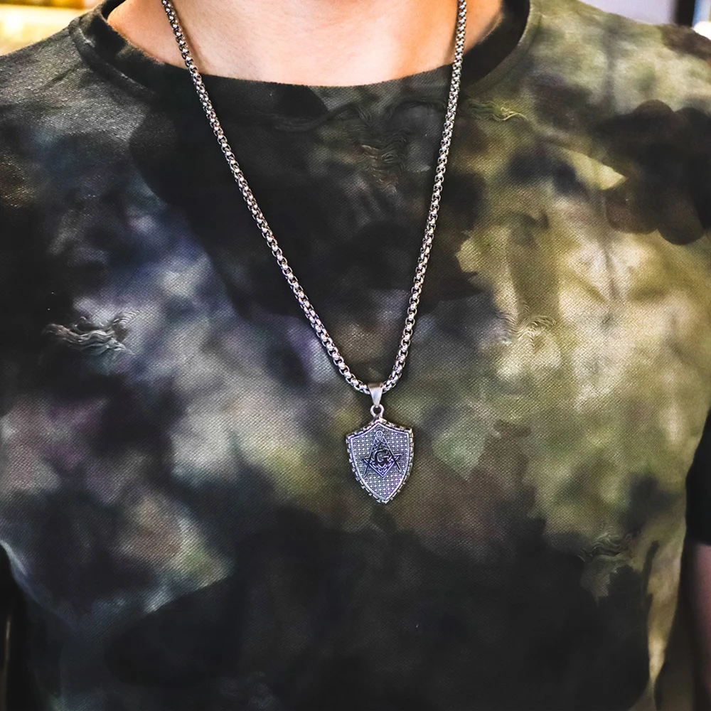 GX1423_05