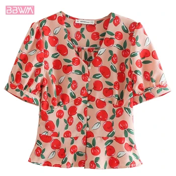 

2019 summer new French garden small fresh romantic V-neck slim youth age-old apple printed short-sleeved women's shirt top