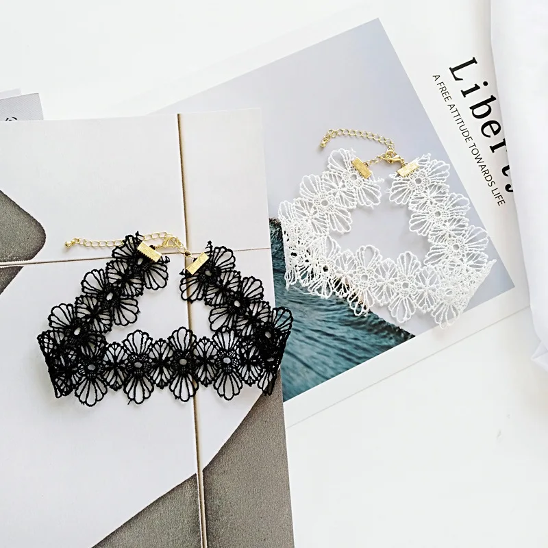 

New Fashion Simple Lace Hollowed-out Flowers Ribbon Collarbone Necklace Women's Temperament Chokers