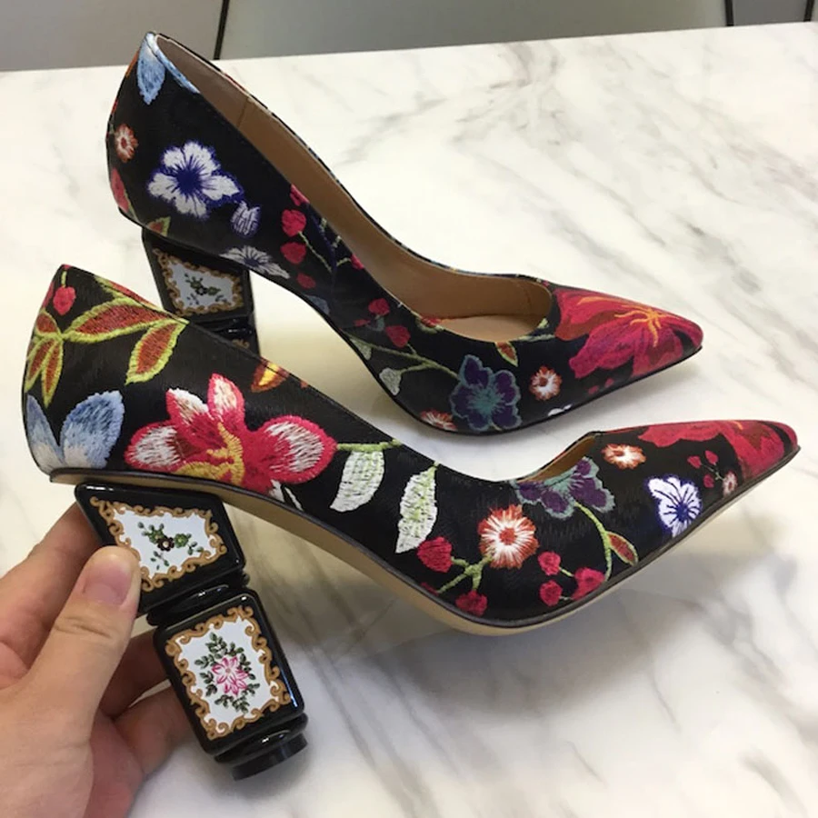 Fashion Embroider Women pumps pointed toe shallow women shoes strange High heels wedding party slip on black green zapatos mujer Fashion Embroider Women pumps pointed toe shallow women shoes strange High heels wedding party slip on black green zapatos mujer