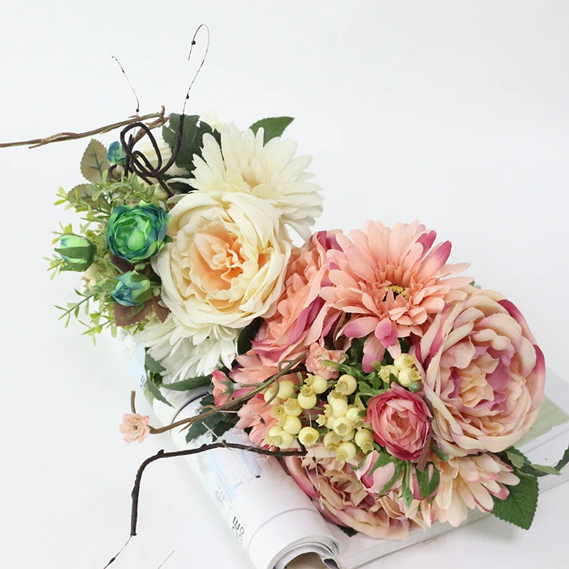 Artificial Wedding Bouquets for Brides New design Bruidsboeket Flors Silk Flowers Bouquets with Berry for Wedding Decoration (14)