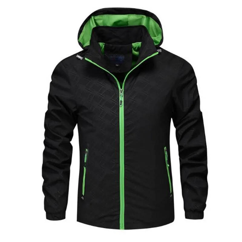 Спортивная куртка с капюшоном