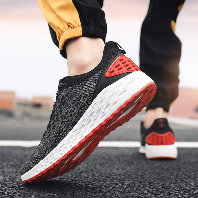 

Spring and summer men's sports shoes running shoes flying woven shoes