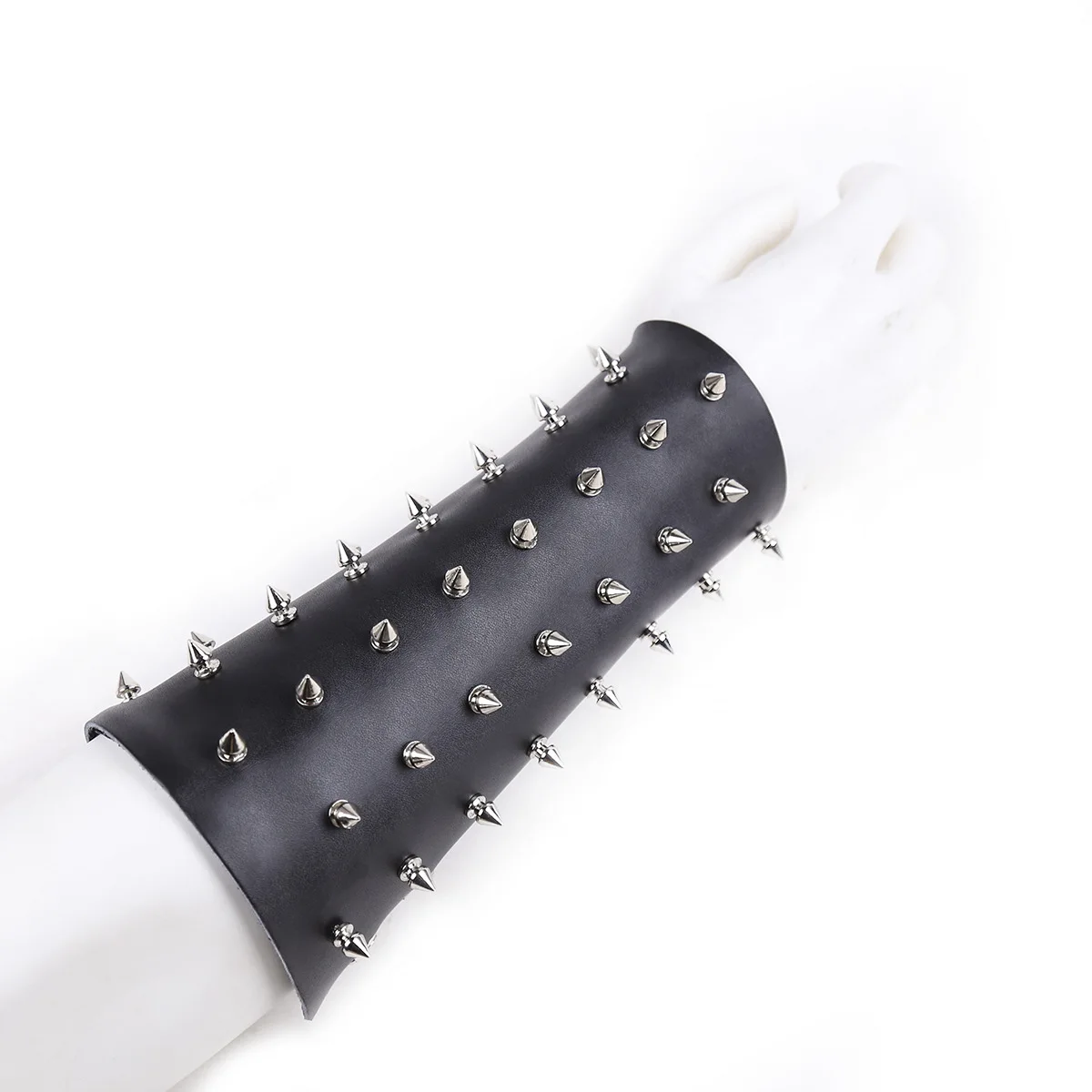 Панк хиппи Стиль кожаный мужской бондаж черный металлическими шипами перчатки без пальцев, шины рукавом Для Мужчин's Фетиш сдерживающий костюм