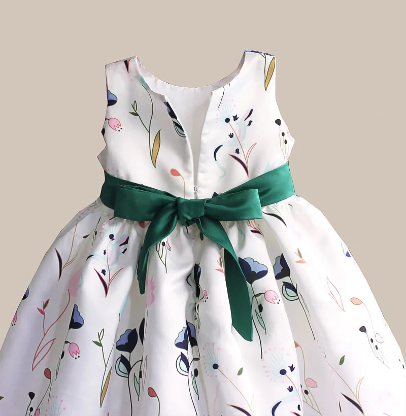 Gaun Pesta Sutra Jubah Busur 3 Gaun Pesta Sutra Jubah Busur 3