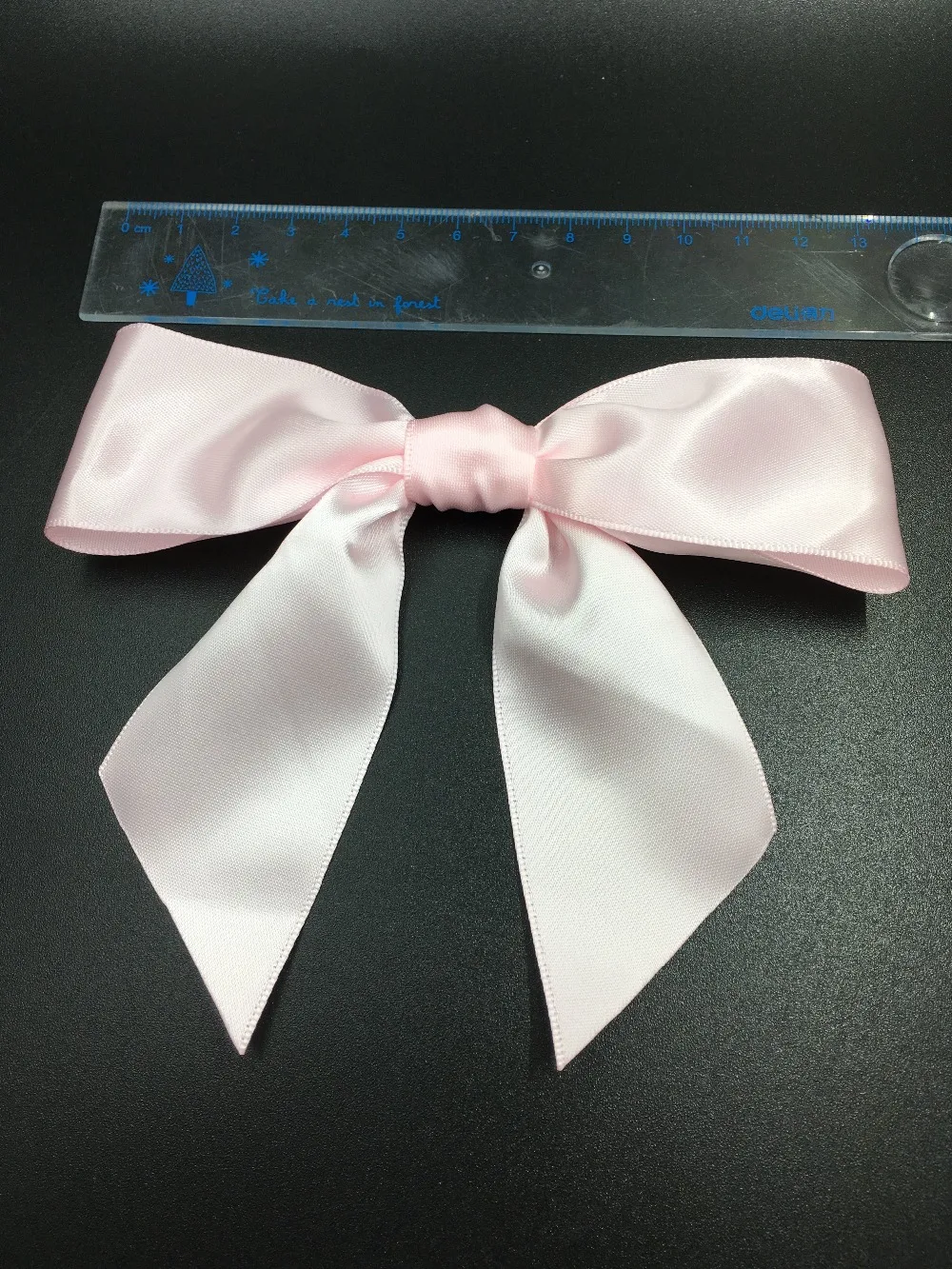 big pretied bow2