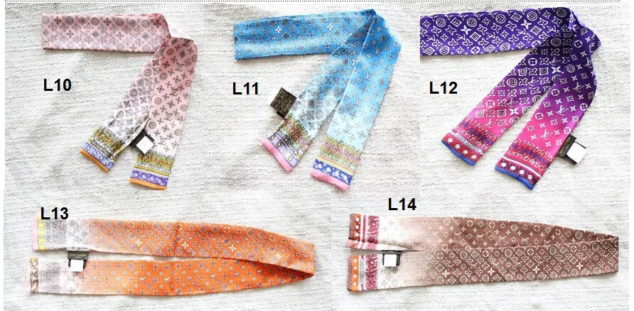 LV Small scarf 2