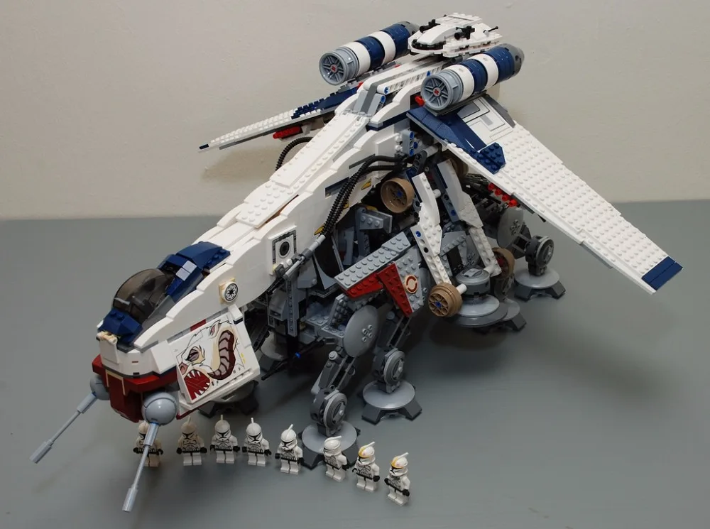 

LEPIN 05053 Star Wars 1788pcs Republic Dropship with AT-OT Walker Model Building blocks Bricks lepins Toy Gift Clone 10195