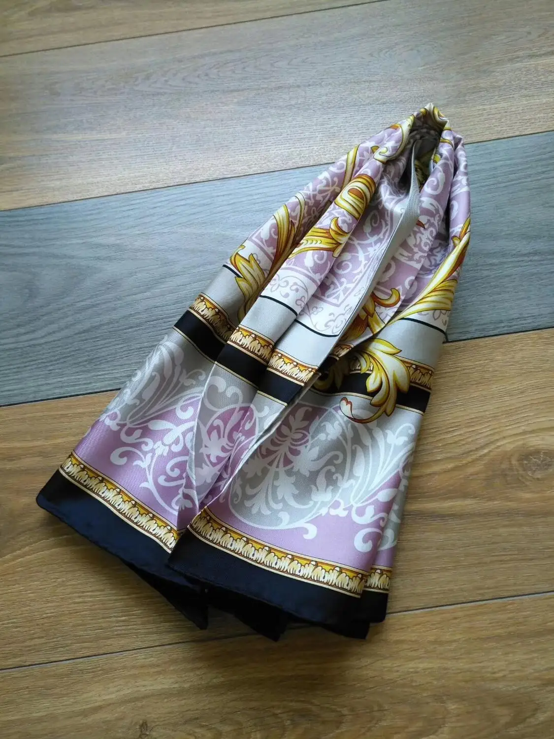 

2019 new arrival spring classic print 100% pure silk scarf twill hand made roll 90*90 cm shawl wrap for women lady