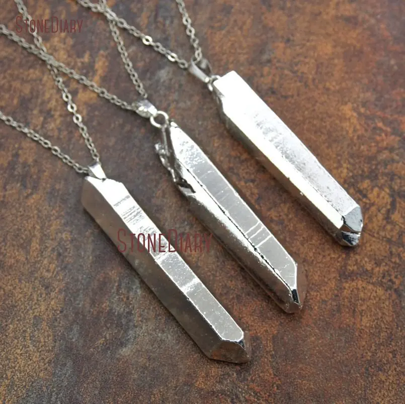 

Newest Silver Electroplated Clear Crystal Quartz Necklace Faceted Quartz Point Necklace in 18inch NM11578