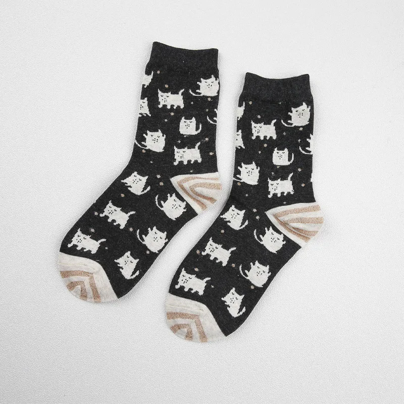 [PEONFLY]2 PAIR Animals Cartoon Socks Women Cat Foot prints Cotton Socks Floor Keep Warm Drop Shipping High Quality