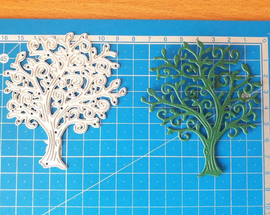 

Ufurty Big Tree Frame Metal Cutting Dies Embossing Knife Mold for DIY Scrapbooking Invitation/Album Card Embossing Die