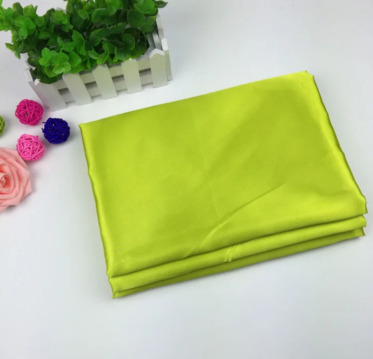 Блестящая полиэфирная атласная ткань гладкая мягкая окрашенная 3 метра длина за штуку для платья подкладка пижамы Свадебная вечеринка сумка чехол для стула - Цвет: SHINY GREEN