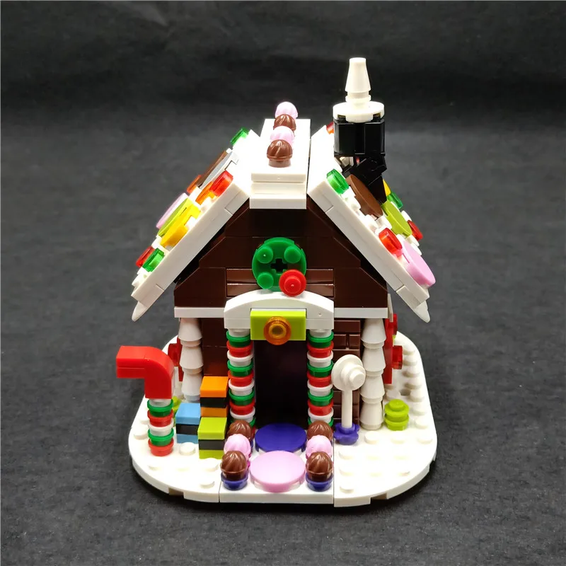 

Girl Series Winter Village Christmas Scene Gingerbread House Building Blocks Bricks Toys For Children Compatible With Lego