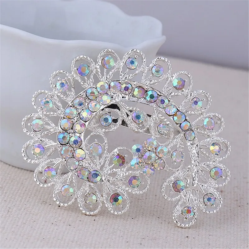 

DIEZI Fashion Brooch For Wedding Silver Crystal Women Silver Peacock Brooch Jewelry Bride Bouquet Rhinestone Brooch Pins Jewelry