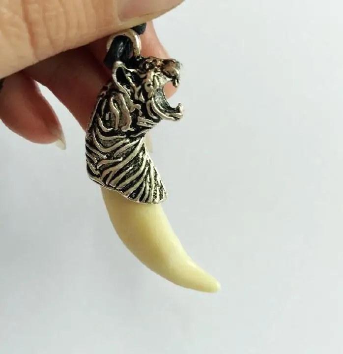 Vintage Style Pendant Charms|necklace 