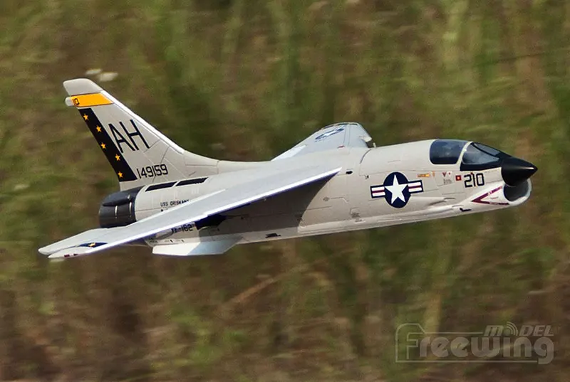 F-8E7