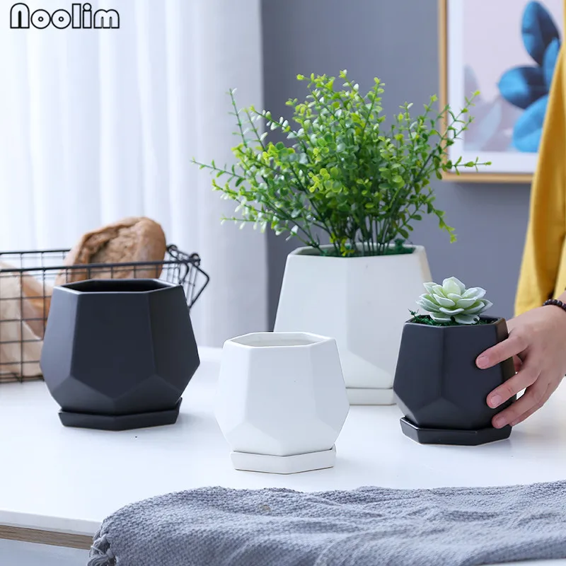 

Black And White Ceramic Flower Pot Simple Creative Hexagon Indoor Green Plant Tabletop Vase flower Succulents Plant Pots