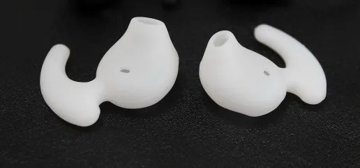 

10pcs white Silicone In-Ear Earbuds Tips Eartips Earplugs for Sam-sungS6 S7 EG9200 note5 .EG920L Earphone. free ship.