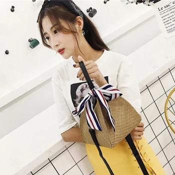 

Sling Bag For Women 2018 Handbag Triangle Woven Straw Bag Bale Luxury Handbags Women Rattan Designer Crossbody Beach Bags