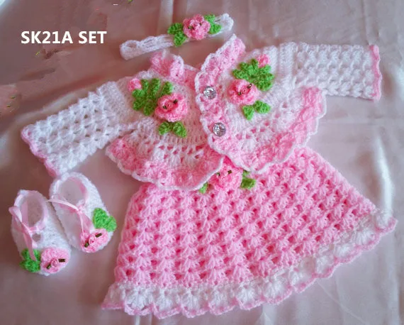 

Rosebuds Baby Dress shoes belt Crochet yarn