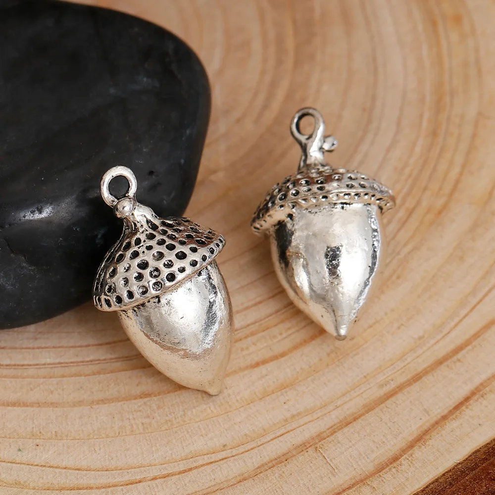 DoreenBeads 3D Подвески из цинкового сплава желудь серебристый цвет золото 28 мм (1 1/8