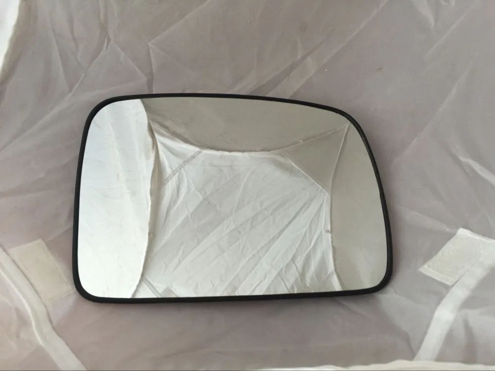 RH side wing mirror glass for Land Rover Discovery 3 / Range Rover