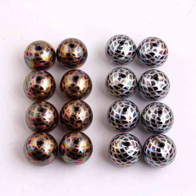 

Kwoi Vita Wholesale 20mm 100pcs chunky acrylic mermaid scales rainbow beads for kid's fashion jewelry necklace!