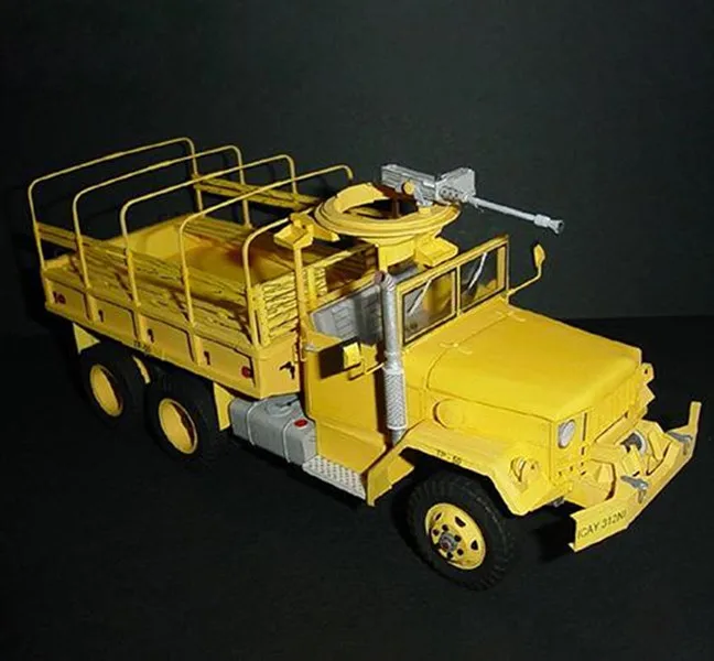 Масштаб 1:25 Американский M35A2 6x6 военный грузовик набор 3D бумажных моделей |