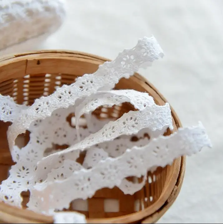 

5 Meters/lot Flower Pattern Cotton Lace Trim Clothing Decorative Lace Ribbon Handmade Patchwork DIY Sewing Wedding Crafts 1.5cm