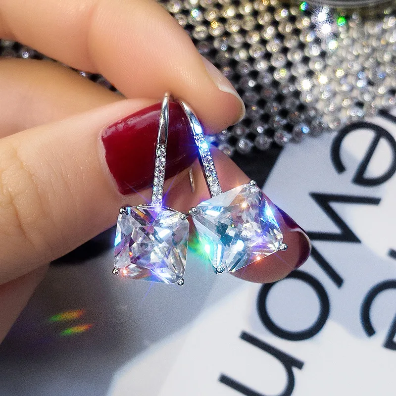 

Charming Shiny Geometric Square AAA Cubic Zircon Stud Earring Female Fashion Crystal Ear Studs Engagement Jewelry Gifts Z3E747