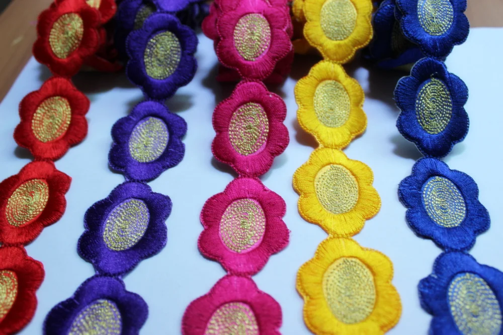 

Gold metallic appliqued lace ribbon braid iron on colored embroidery lace 3.5cm