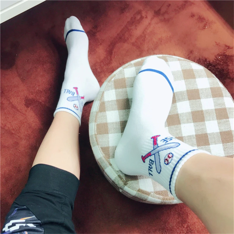 Escursionismo e campeggio COPAUL Cool Bowling Ball Sport Knee High Socks Athletic Tube Socks for Girls Donna