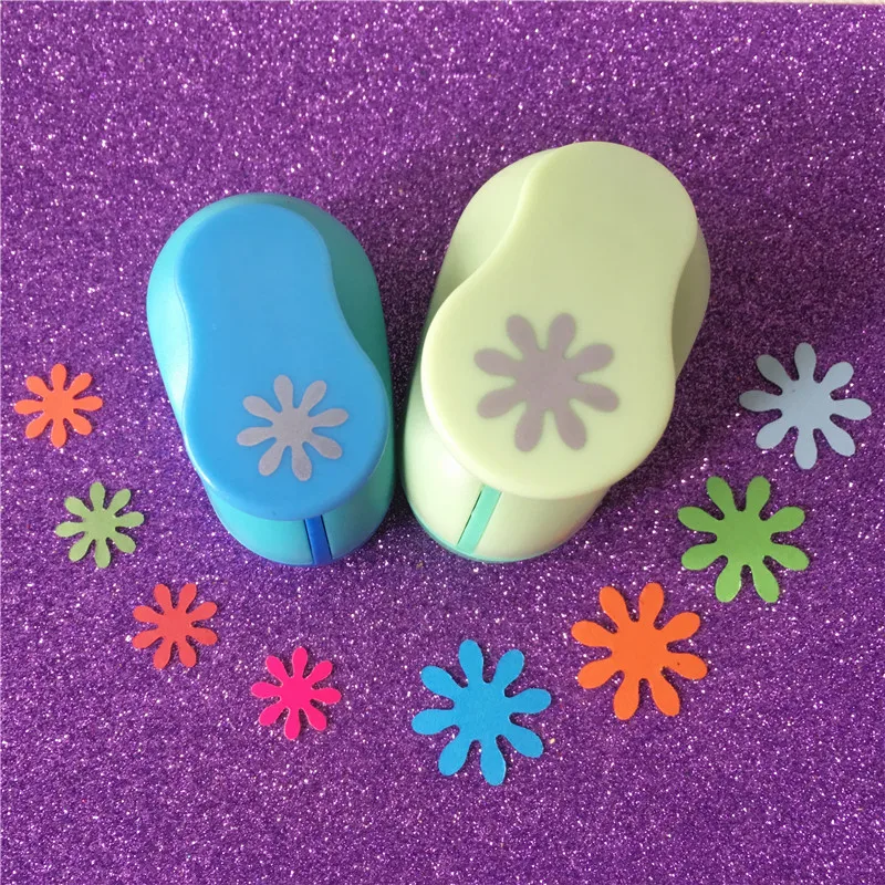 Free ship 2pcs Daisy (1pc 5/8" and 1pc 1") eva hole punch set Flower Punch Craft Scrapbooking