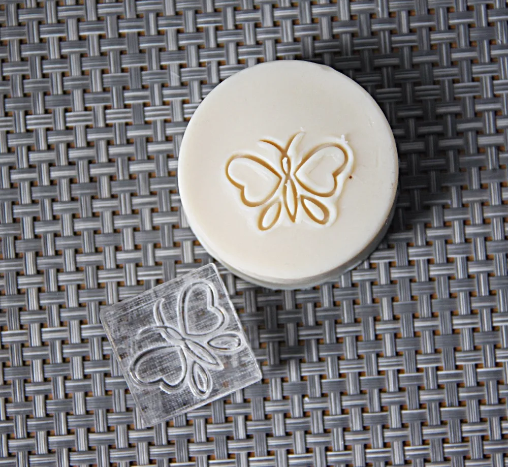 

free shipping butterfly handmade soap stamp Chapter seal mold mini diy patterns natural 3cm