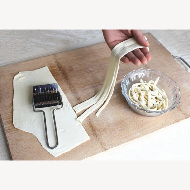 нож для пасты. прибор для приготовления лапши sa-6630. нож для спагетти. линейка для спагетти. нож резак для лапши.