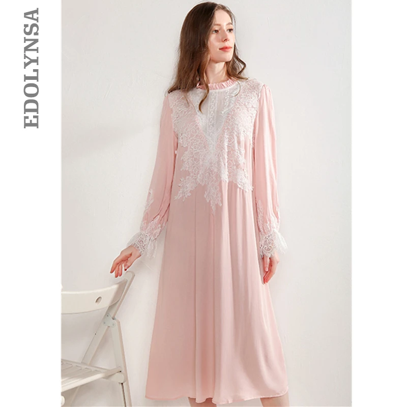 

2019 Retro Appliques Nightgown Elegant Long Sleeve Sleepwear Women Home Wear Night Dress Plus Size Robe Cotton Nightwear T455