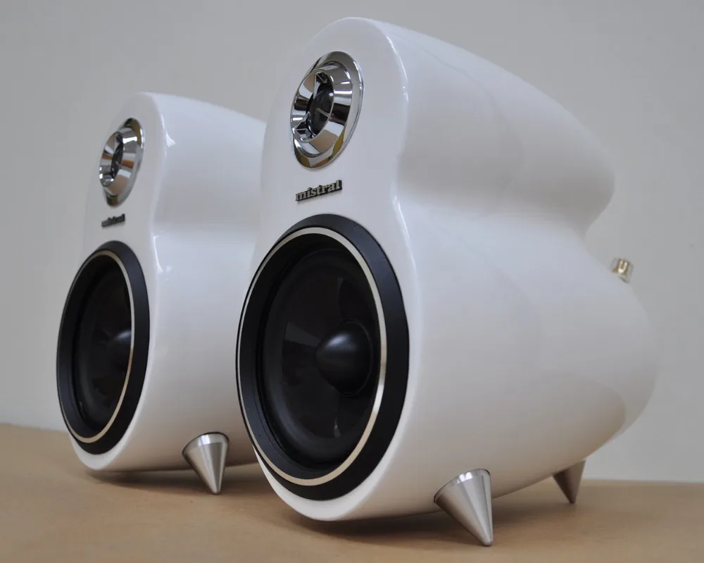 Mistral DT-307S 6 Ohms 30W x 2 Hifi Bookshelf